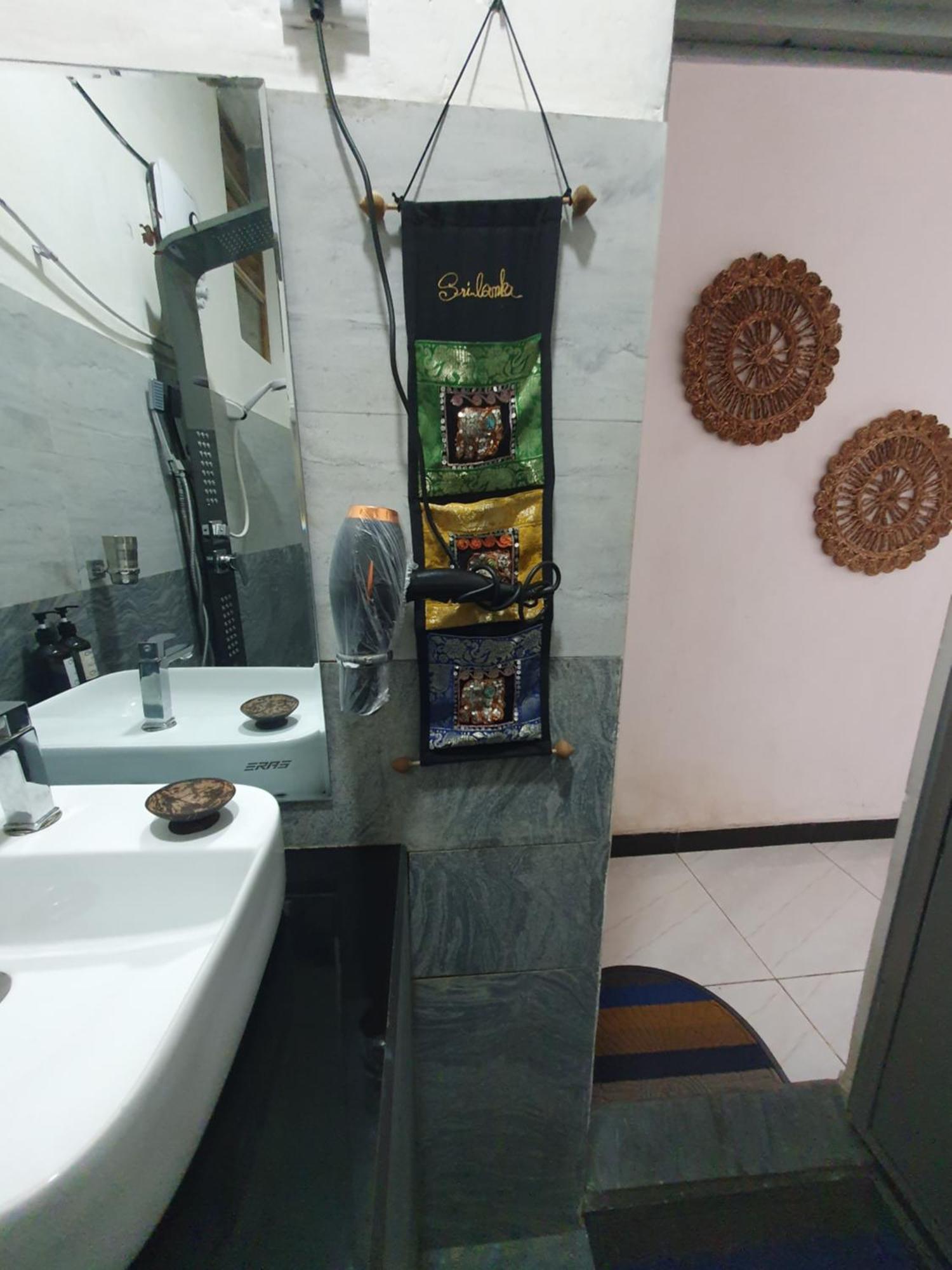 Kai Kazee Ella Hotel Buitenkant foto